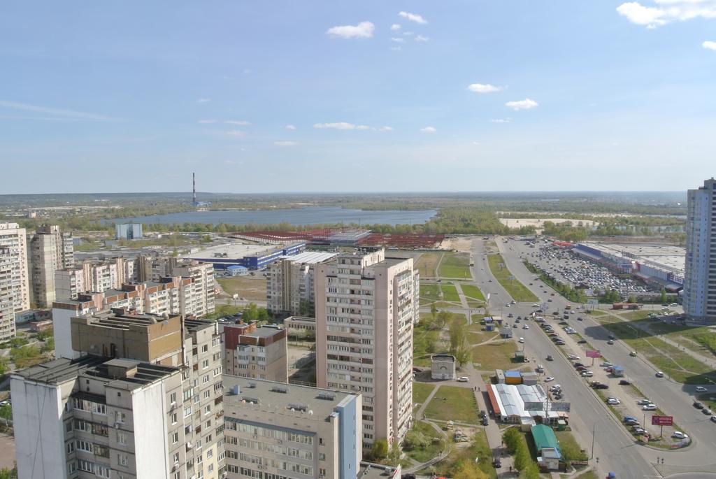 Panoramic View Apartment Poznyaky Kiev Luaran gambar