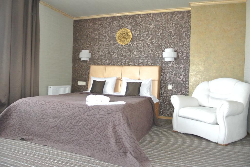 Panoramic View Apartment Poznyaky Kiev Luaran gambar